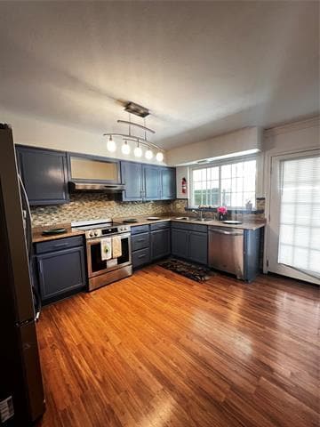Building Photo - 12016 Leisure Dr