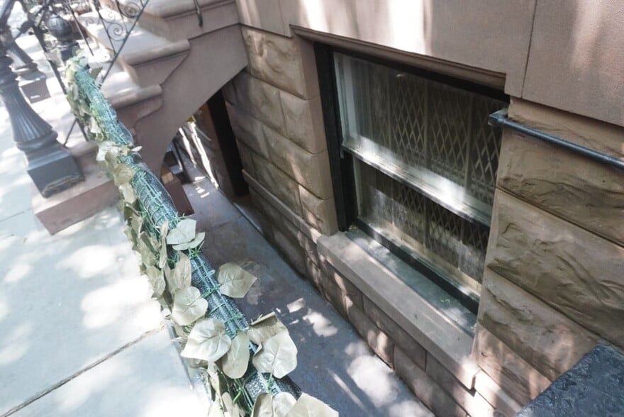 Building Photo - 52 Barrow St