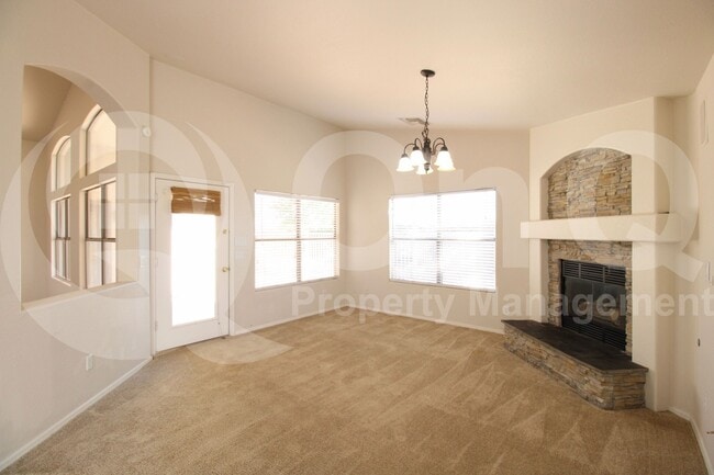 Building Photo - 9559 E Obispo Ave