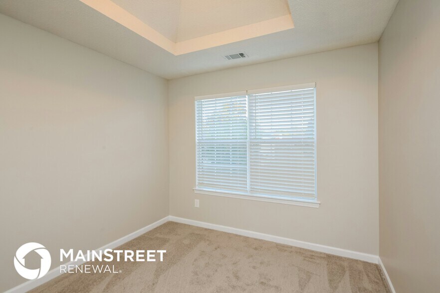 Building Photo - 5875 Sunflower Ct