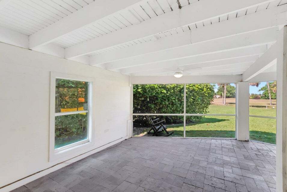 Building Photo - 19635 Back Nine Dr