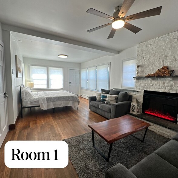 Primary Photo - 303 N Delphine Ave