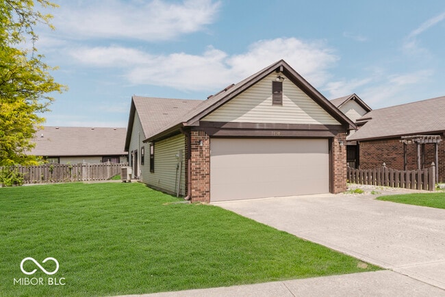 Building Photo - 7630 Justin Ln