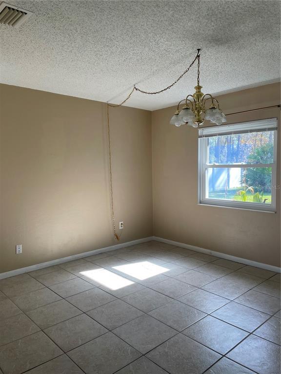 Building Photo - 86 Ferndale Ln