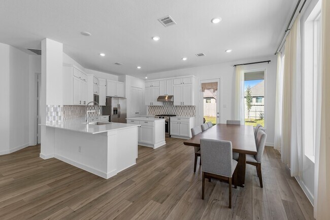 Building Photo - 2323 Hazel Berry St