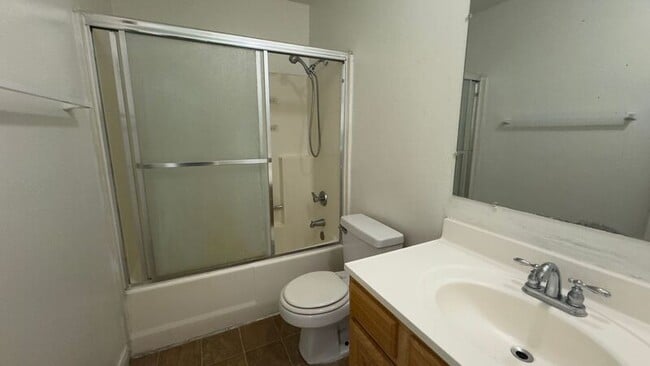 Building Photo - 3814 Grace Ave