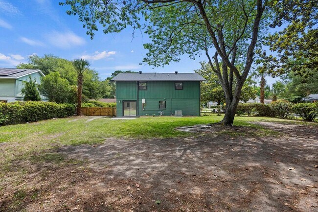 Building Photo - 1411 Westway Dr