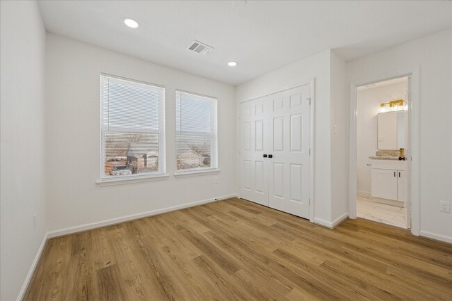 Building Photo - 9913 Porto Rico Rd