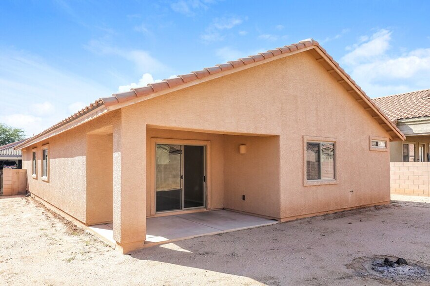 Building Photo - 7016 W Dupont Way