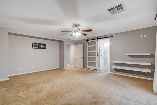 Building Photo - 4 Bedroom in North Las Vegas Near Aliante