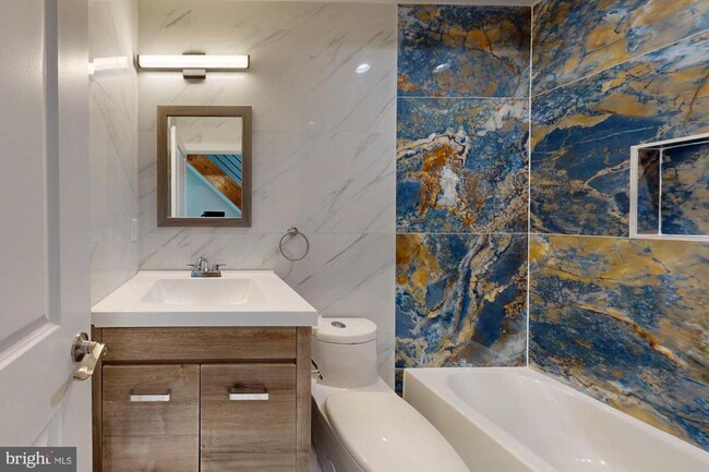 Building Photo - 511 N Paxon St