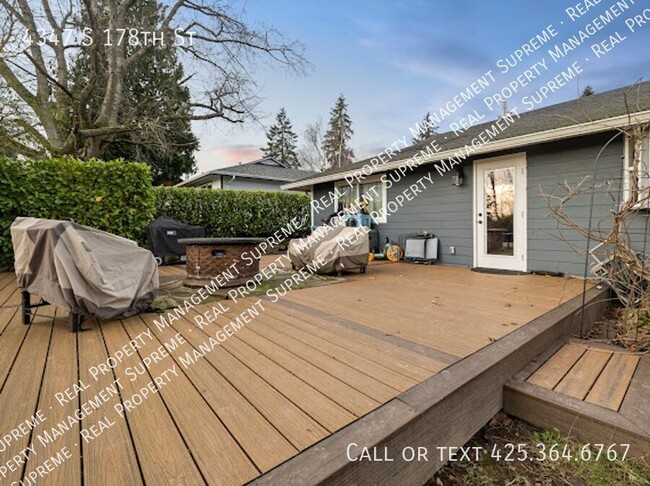 Building Photo - SeaTac Home is the Perfect Fit for A Famil...