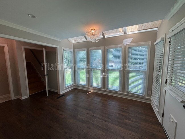 Building Photo - 467 Lees Trace SW