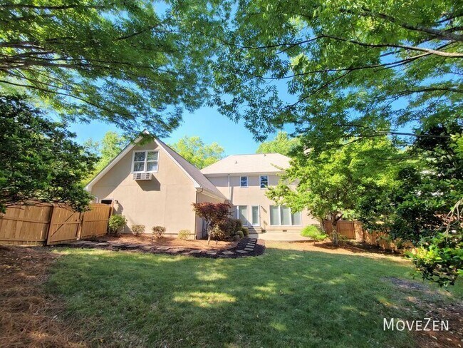 Building Photo - 2400 Tweedmore Ct