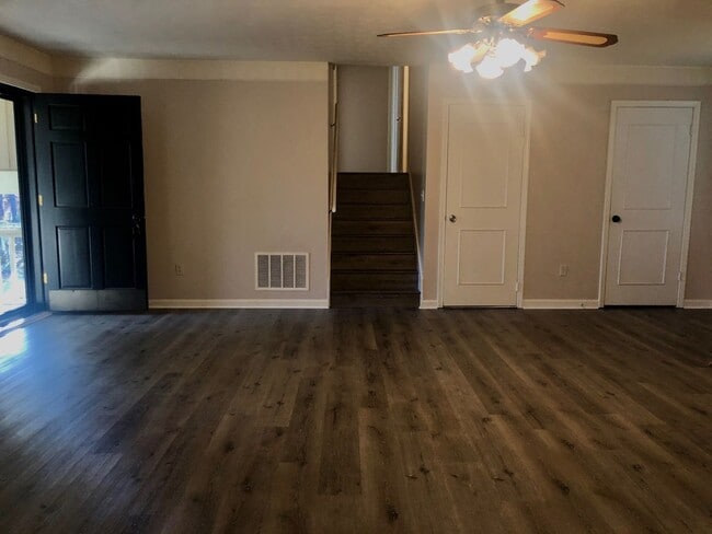 Building Photo - 1+ Acre of Wooded Privacy in Allatoona High School