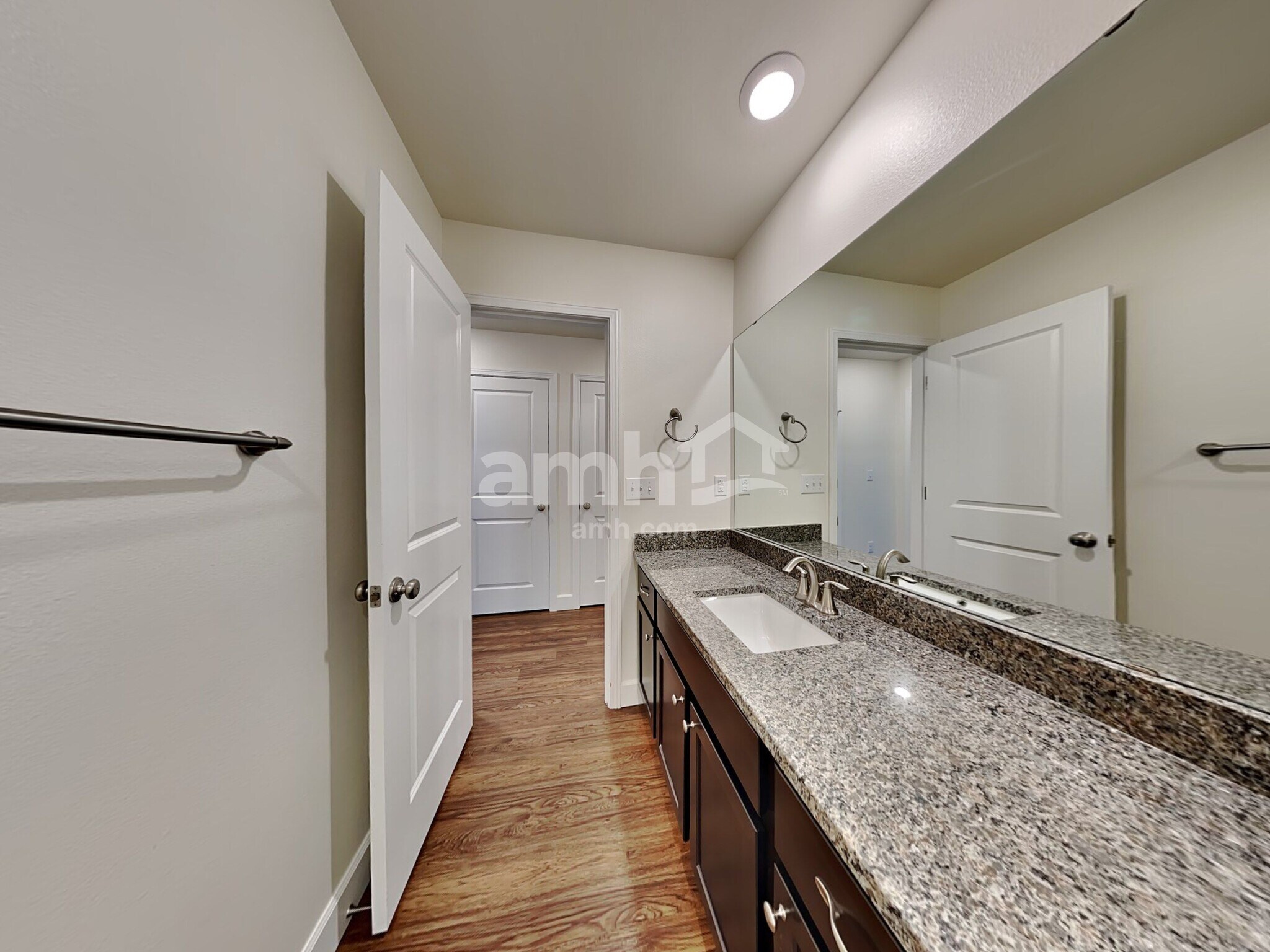 Building Photo - 13938 106th Ave E