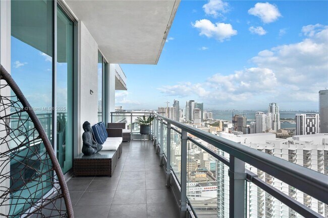 Building Photo - 92 SW 3rd St