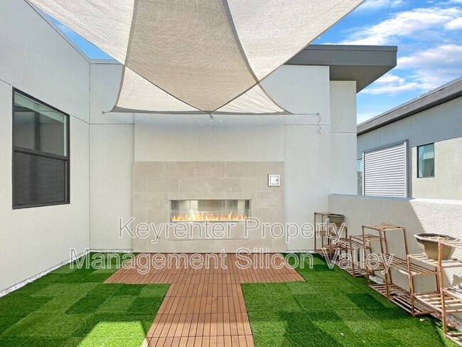 Building Photo - 3030 Boyter Pl