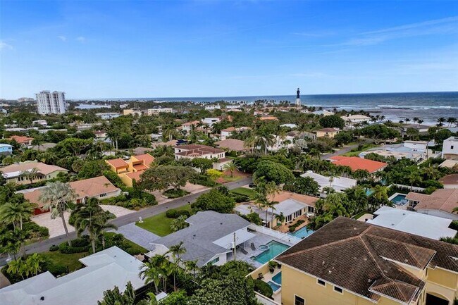 Building Photo - 3406 Robbins Rd