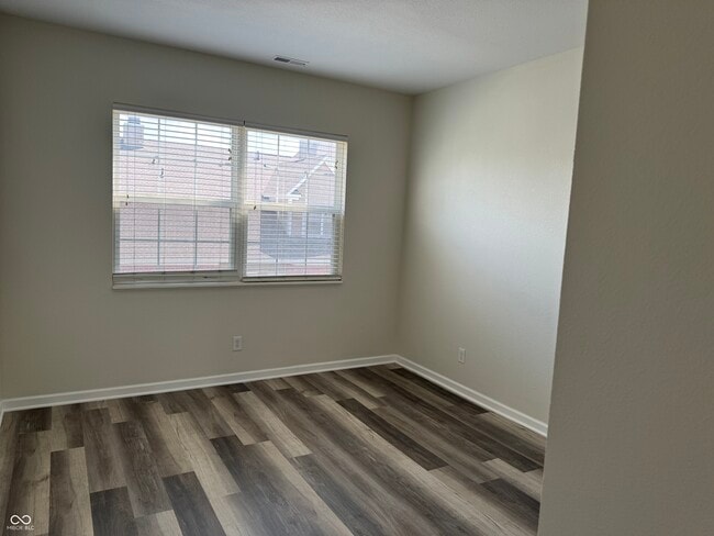 Building Photo - 1333 Ashville Dr