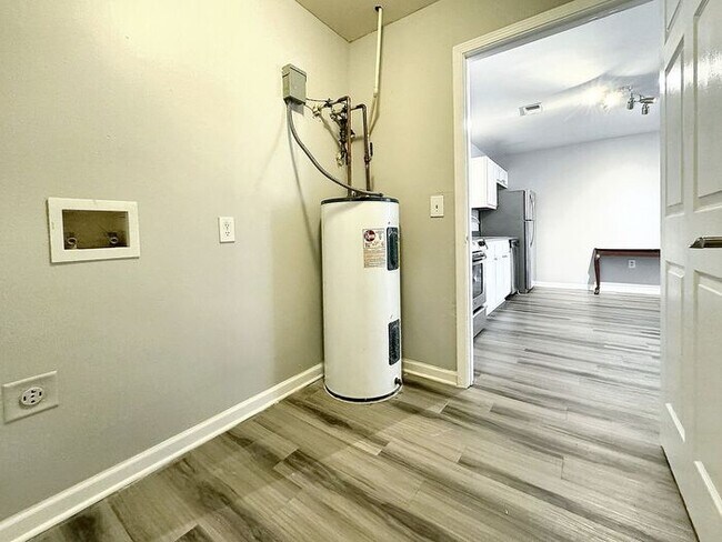 Building Photo - All Electric 1 Bedroom 1 Bathroom in Cartersville