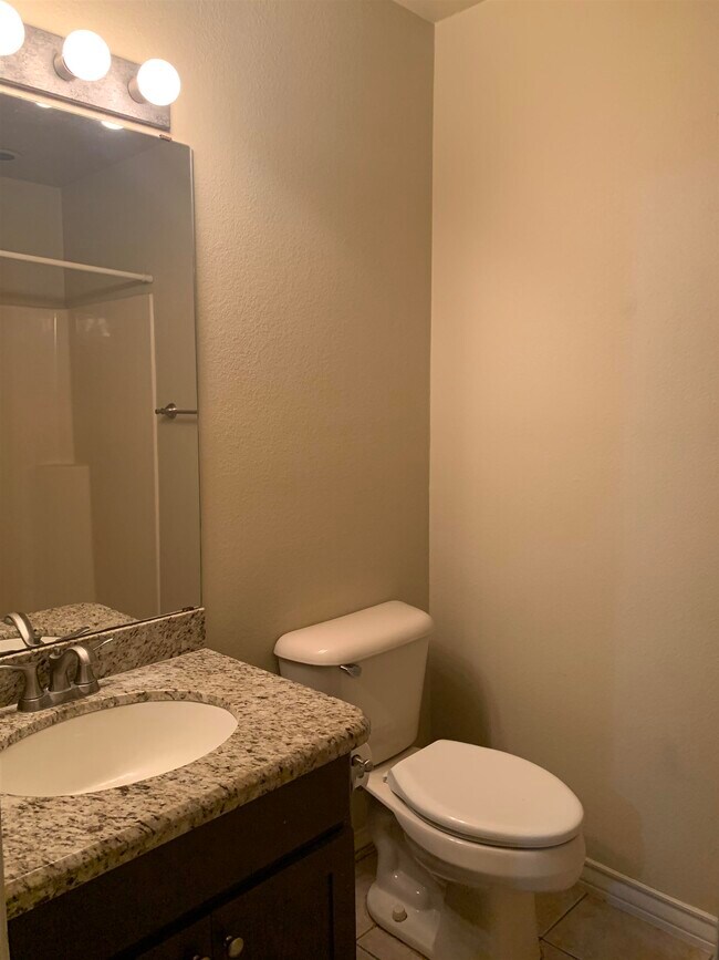 Building Photo - 510 Shiloh Dr