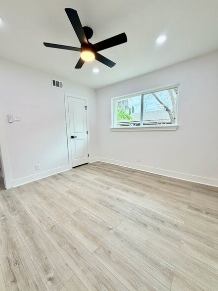 Building Photo - 1814 Martin Luther Dr