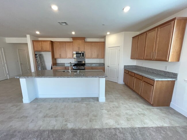 Building Photo - 4 BR, 2.5 Ba, 2262SF, Single Story, Solar ...