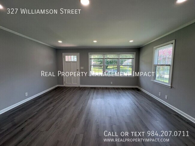 Building Photo - 327 Williamson St