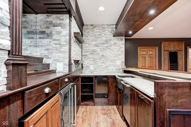 Building Photo - 2009 W 250 N