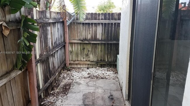 Building Photo - 7867 Tam Oshanter Blvd