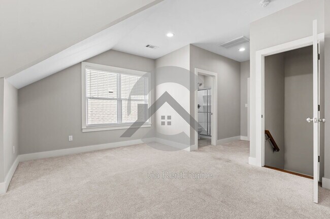 Building Photo - 123 Wildcreek Blvd