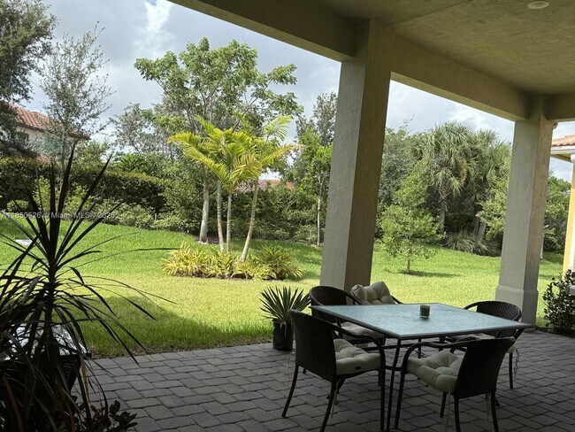 Building Photo - 12150 Bastille Cir S