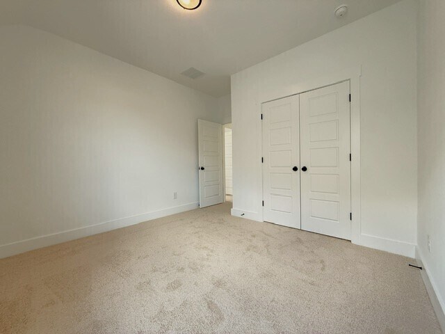 Building Photo - Brand New Home 5 bedroom, 4 bath with loft