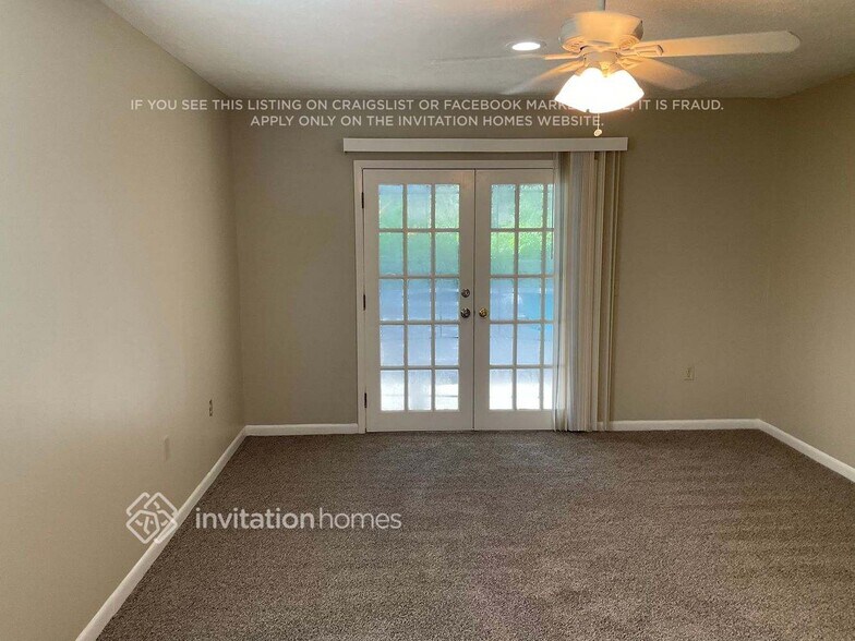 Building Photo - 35208 Dolphin Lake Dr