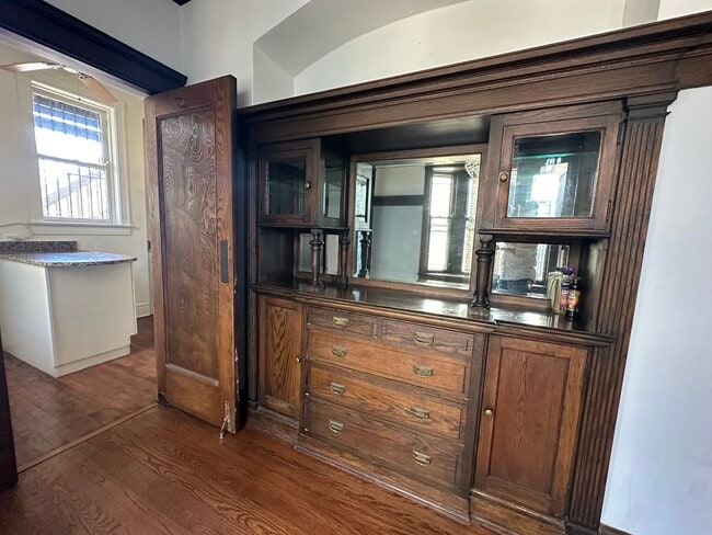 Building Photo - 2351 N Cleveland Ave