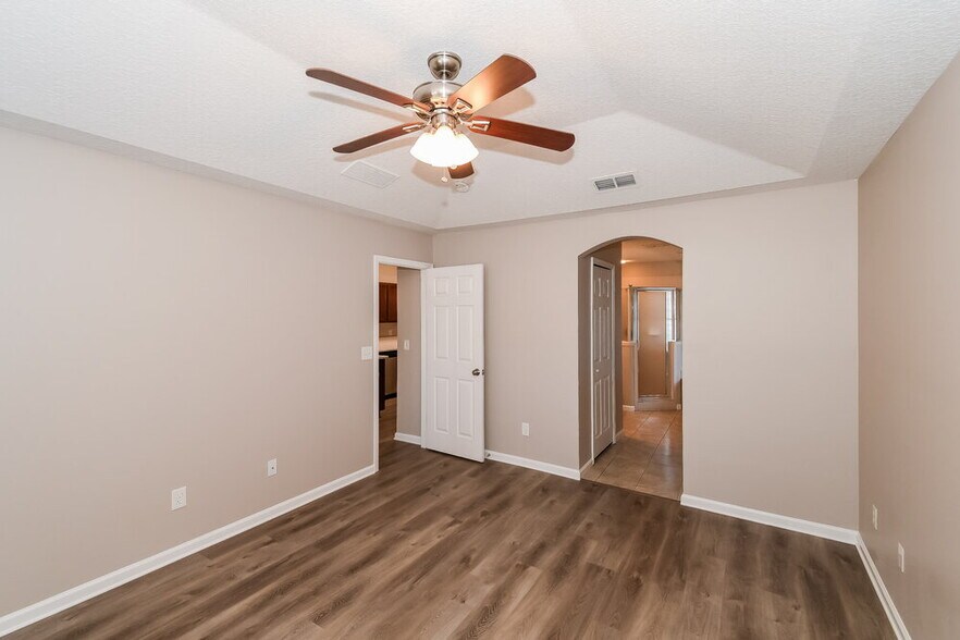 Building Photo - 7941 Collins Bay Ct