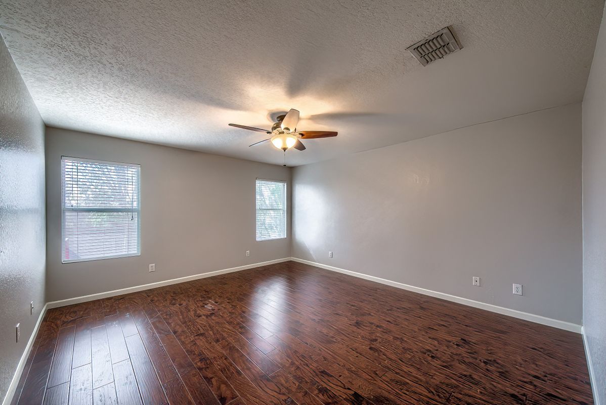 Building Photo - 132 Wistoria