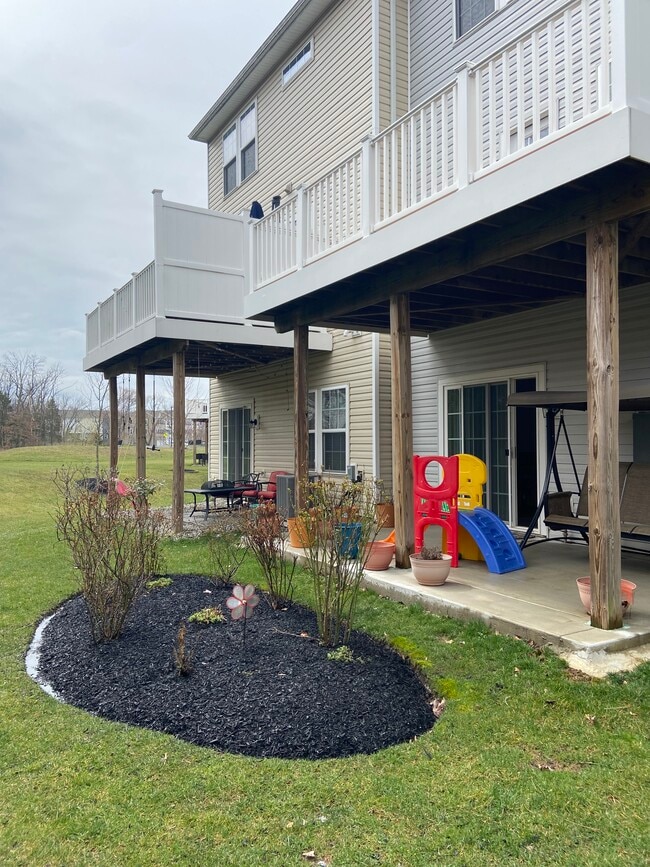 Building Photo - 1718 Beacon Ln