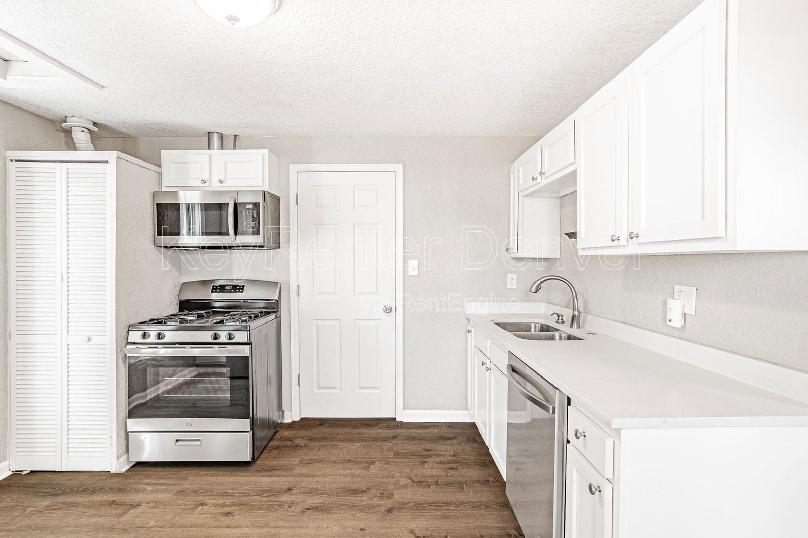 Building Photo - 4768 Vine St