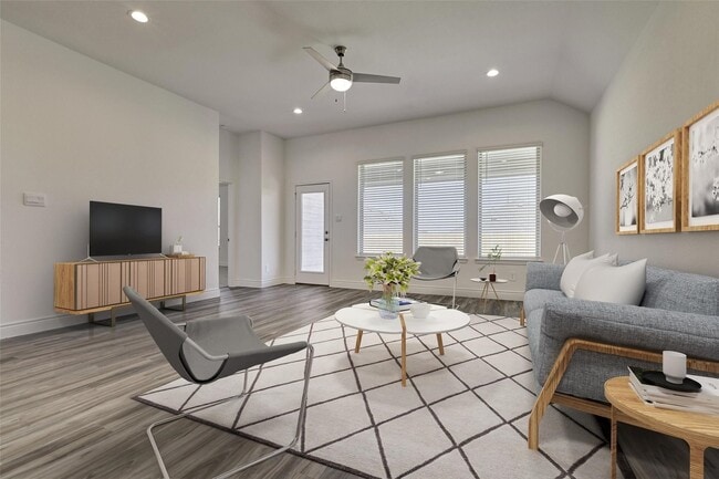 Building Photo - 981 Youth Water Rd