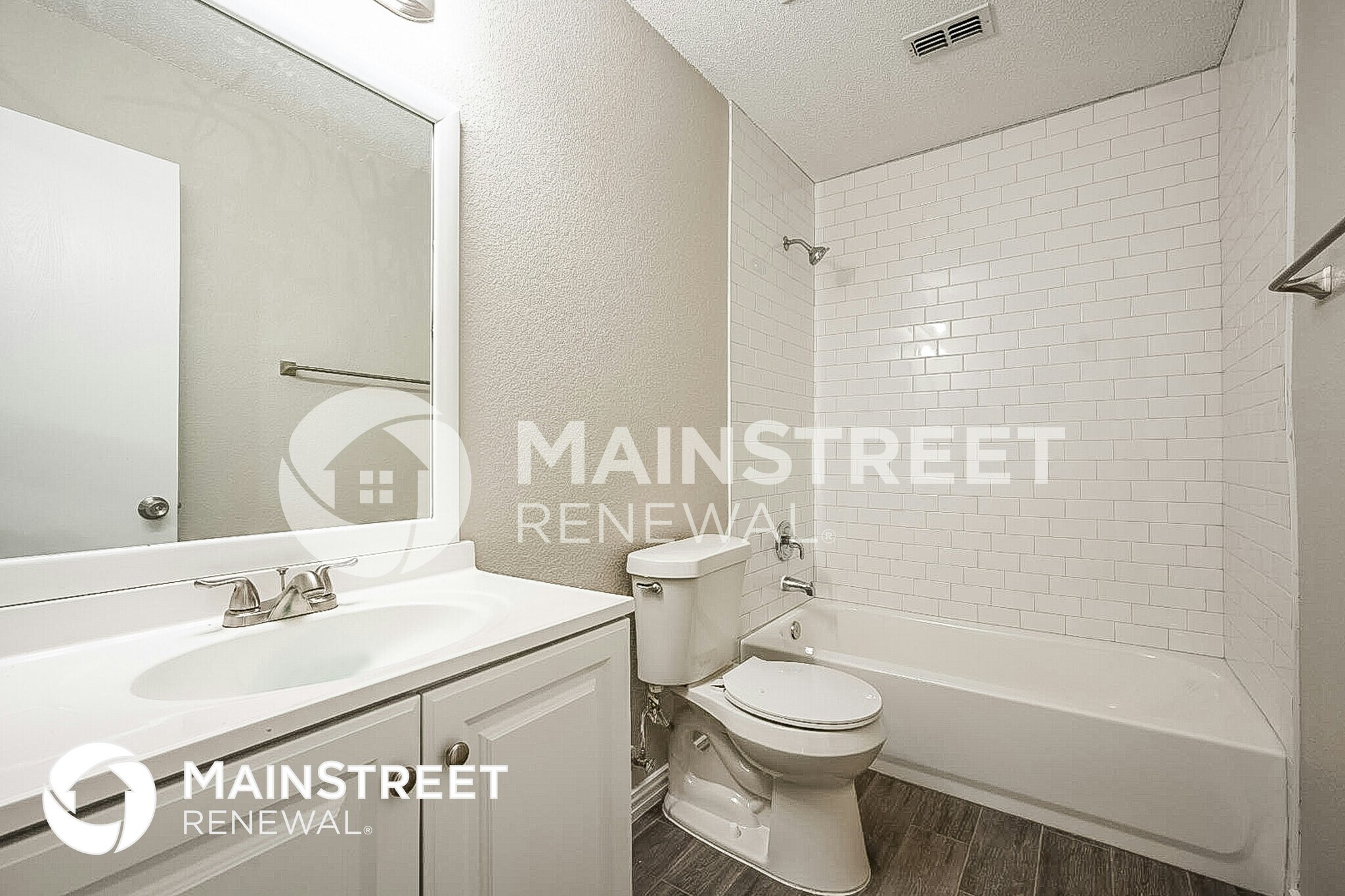 Building Photo - 704 Panola Dr