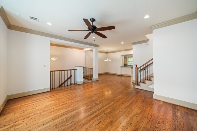 Building Photo - 4607 Regent Manor Dr