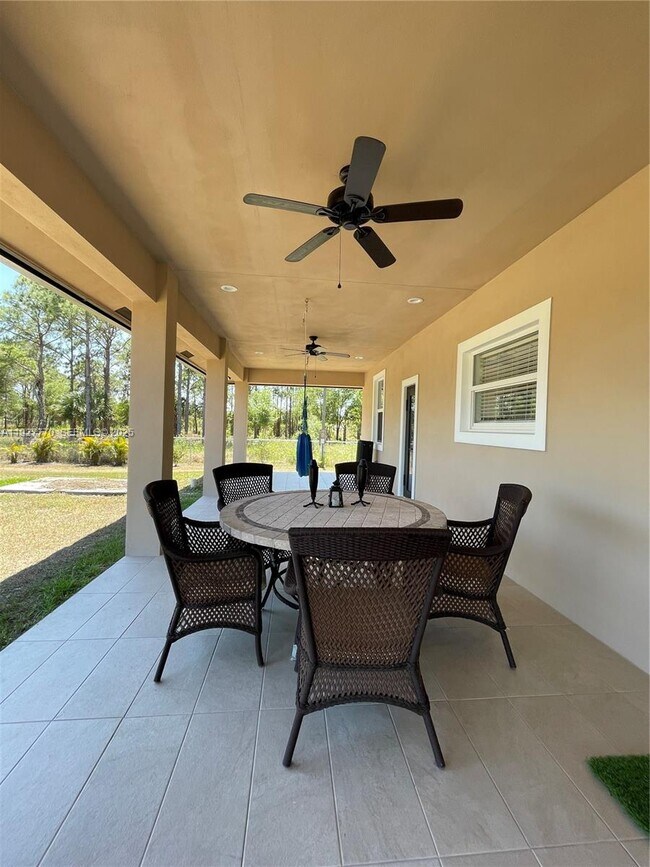 Building Photo - 675 N Romero St