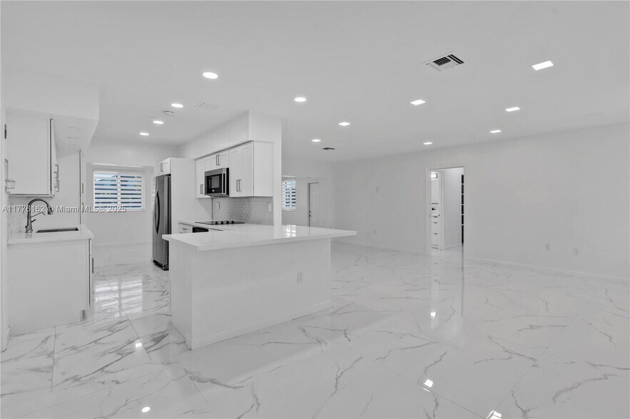 Building Photo - 9375 SW 181st St