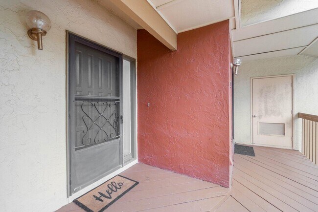 Building Photo - 13175 Chadwick Ct