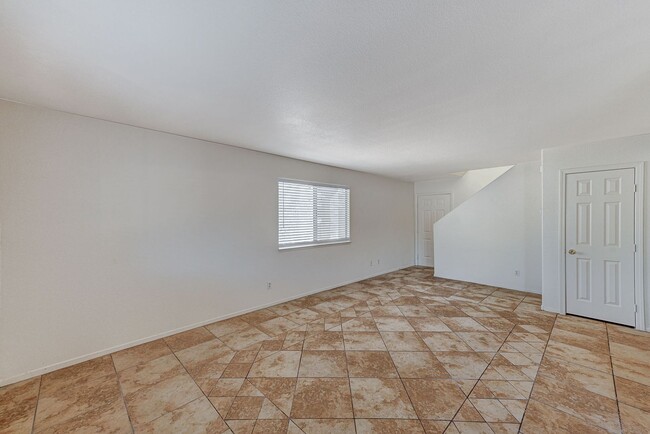 Building Photo - Single Family Home In N Las Vegas