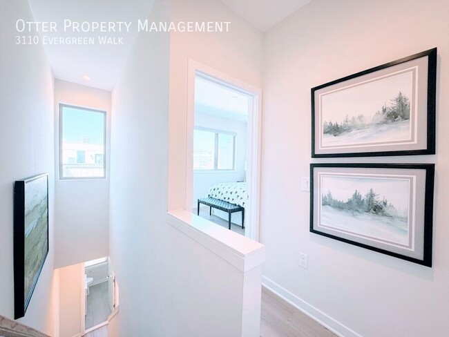 Building Photo - 3110 Evergreen Walk