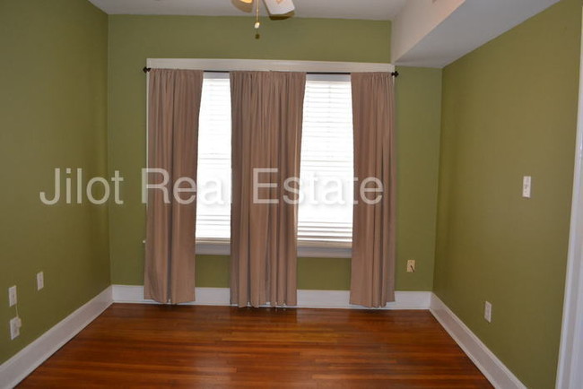 Building Photo - 673 Boulevard NE
