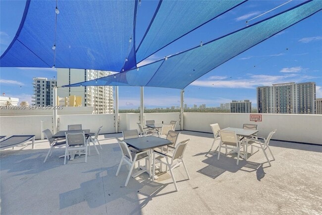 Building Photo - 1830 Radius Dr